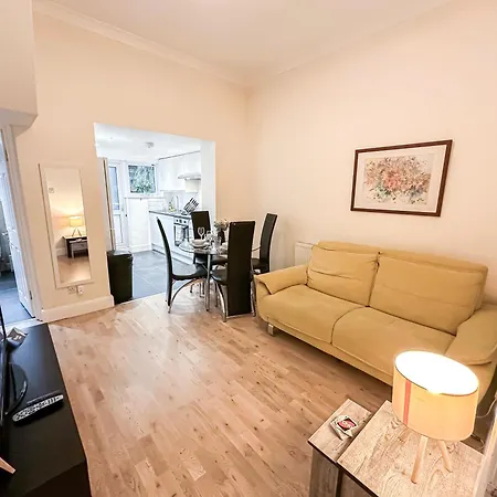 1Bedroom Flat With Small Garden In Finsbury Park, Highbury Londres Extérieur photo