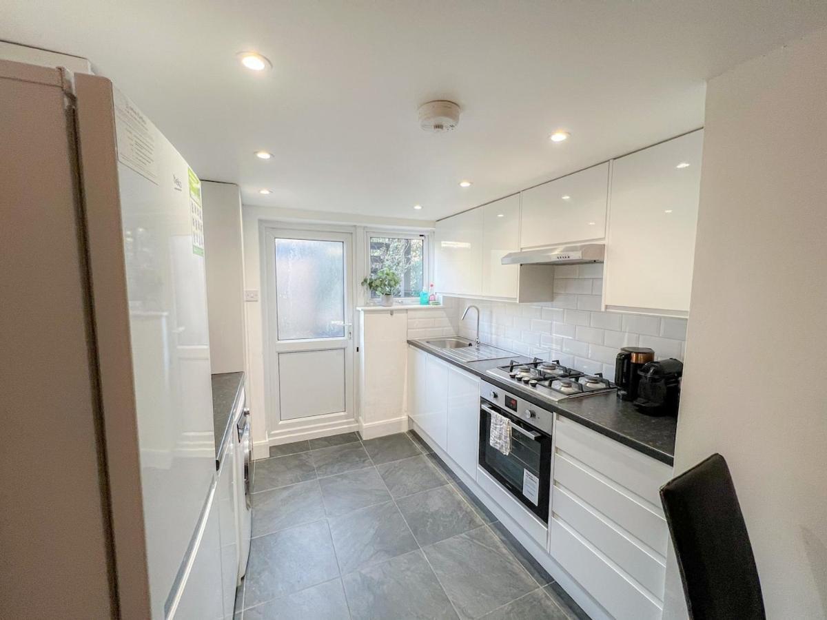 Appartement 1-bedroom Flat With Small Garden & Paid Parking In Finsbury Park, Highbury *