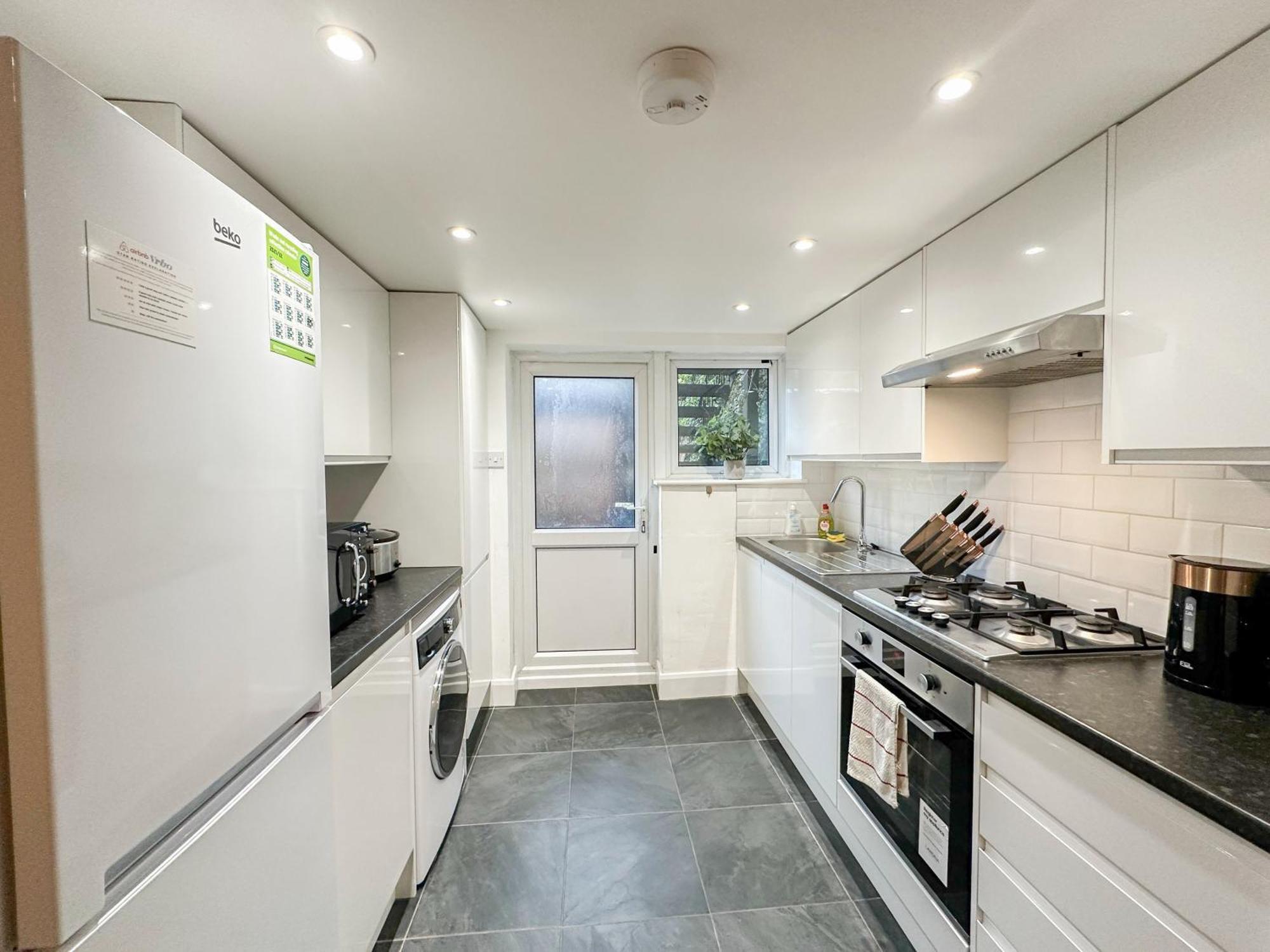 1-bedroom Flat With Small Garden & Paid Parking In Finsbury Park, Highbury Appartement Londres